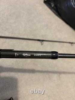 Brand new, never used Sonik Xtractor+ 2 9ft Rod Carp Rod and reels set up. 3lb