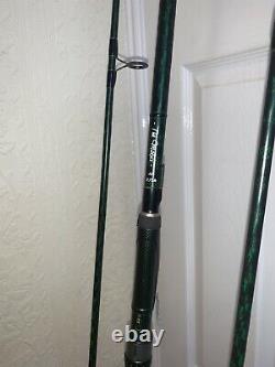 Fox the Matrix 12ft 2.75tc Carp Rods + Nash Apache Rod Bag