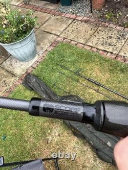 NASH black ops mk1 9ft 3.5lb Carbon Fibre Carp Rods 2pc Set of 2 with Rod Bag