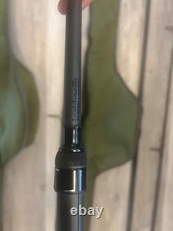 Trakker propel 2x 12ft Carp fishing Rods 2-Piece + Trakker single sleeves