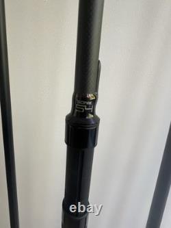 3 Cannes à Carpe Sonik S4 12ft 3.25lb avec Anneau de Butt de 50mm et Canne de Marquage Sonic S4 3.5lb