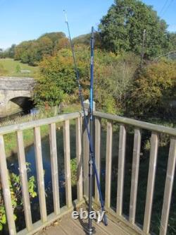 Canne à Surf Daiwa Supercast Ex Display 12' 2 Pc. Sts12m-au