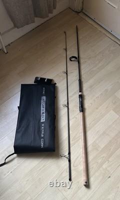 Canne à carpe Sonik Insurgent poignée en liège 9ft 2,75lb T. C.