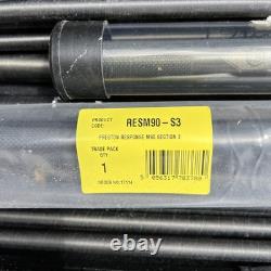 Deux mâts de drapeau Preston M90