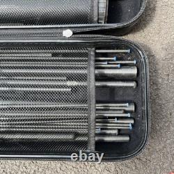 Deux mâts de drapeau Preston M90