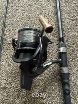 Ensemble de 2 cannes à carpe E.S.P Onyx de 12 pieds, puissance 3,25 lb, avec bagagerie