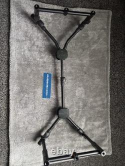 Pod à trois cannes Fox Black Label Edition Compact avec barres à buzzer pour la pêche au carpe