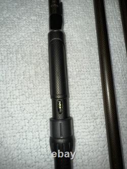 ROD DE VOYAGE FOX TREKKER x2 12ft 2.75 t/c pour barbeau et carpe