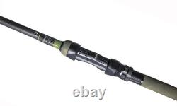Scène de carpe / Canne Harrison Aviator Plus 12 pieds Olive Duplon, porte-moulinet Alps Ti Forgé